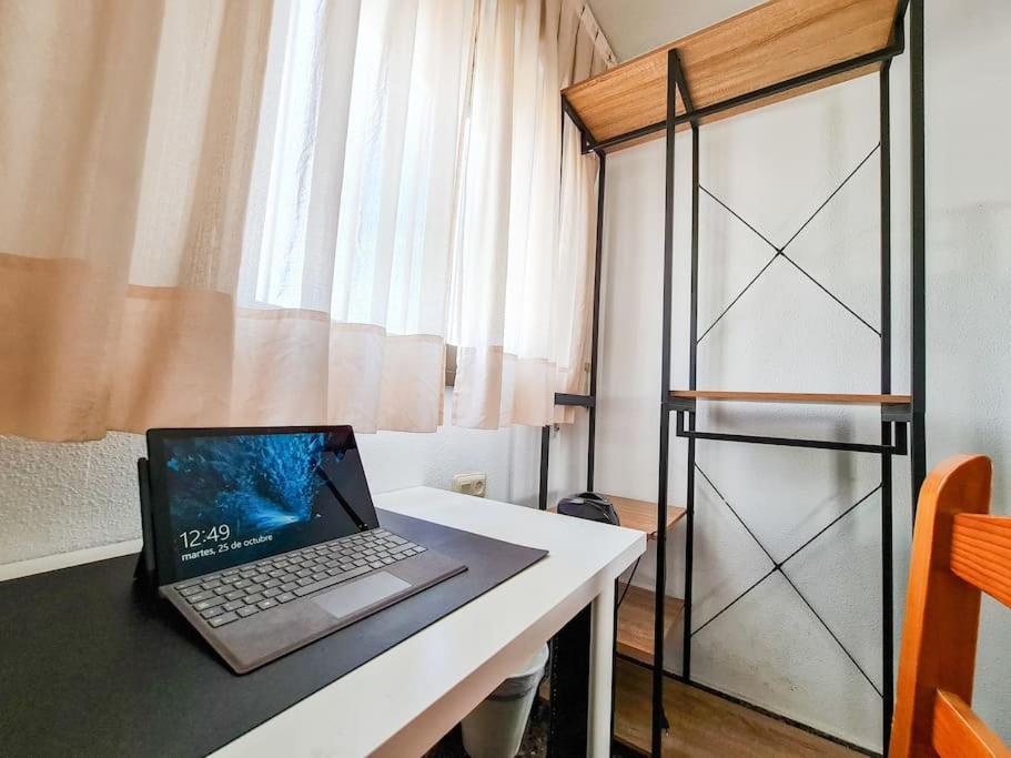 Piso Ideal Con Wifi Parking Y Desayuno Murcia Luaran gambar